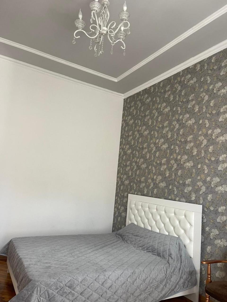Newtone Apartment Chernivtsi Exterior photo